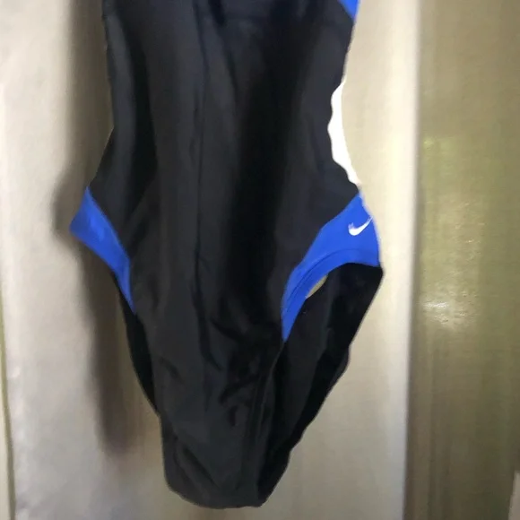Nike One Piece Color Block Logo Swimsuit - Picture 3 of 9